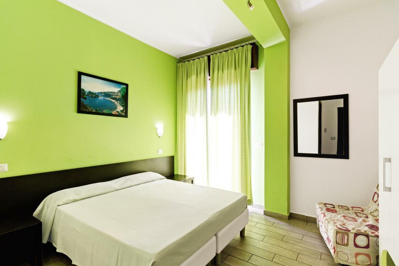 Seaview Terrace Sunny Apartment Giardini Naxos Eksteriør bilde