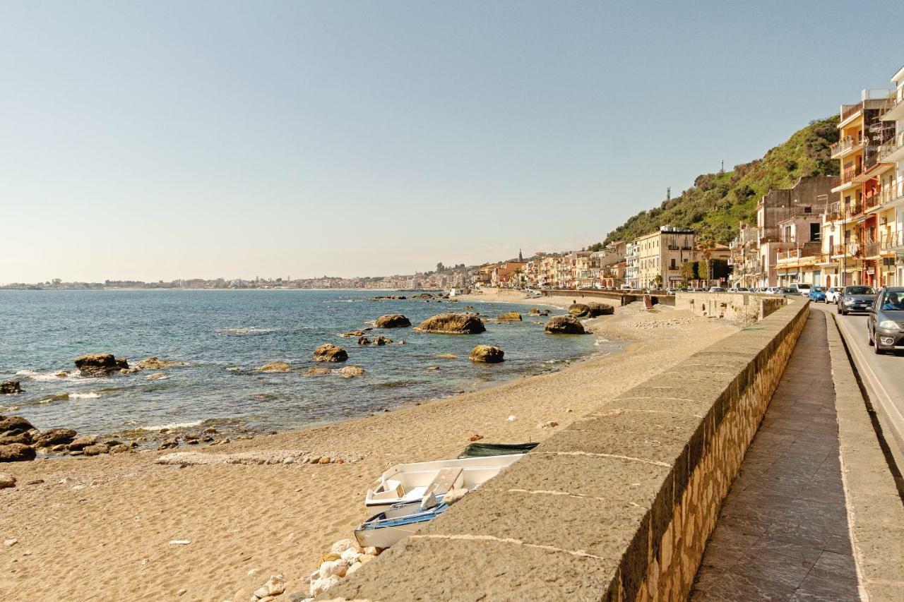 Seaview Terrace Sunny Apartment Giardini Naxos Eksteriør bilde