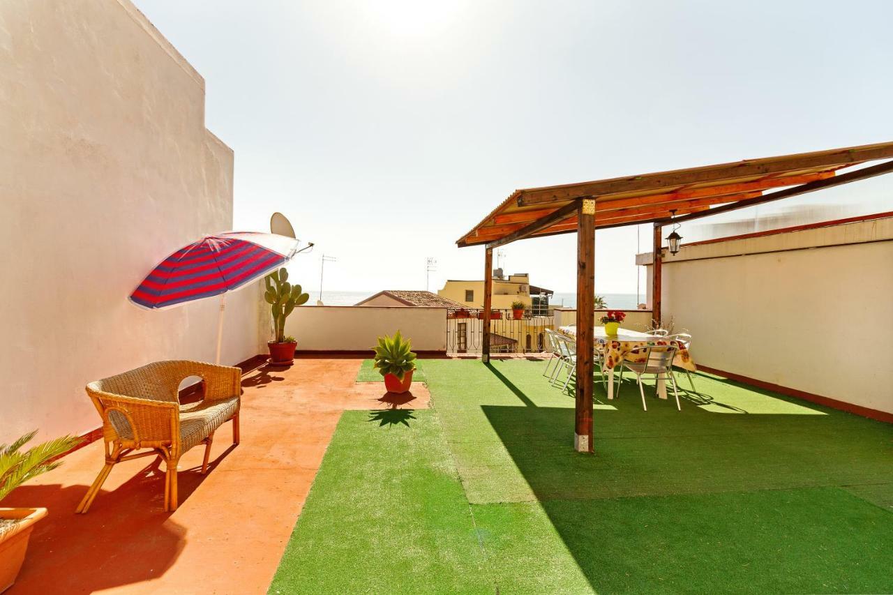 Seaview Terrace Sunny Apartment Giardini Naxos Eksteriør bilde